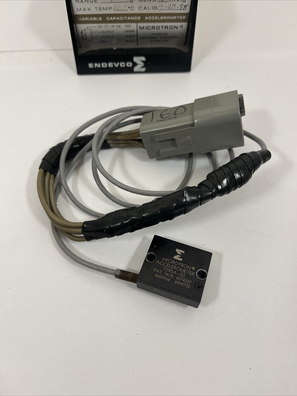 ENDEVCO MICROTRON 7290A-30 VARIABLE CAPACITANCE ACCELEROMETER