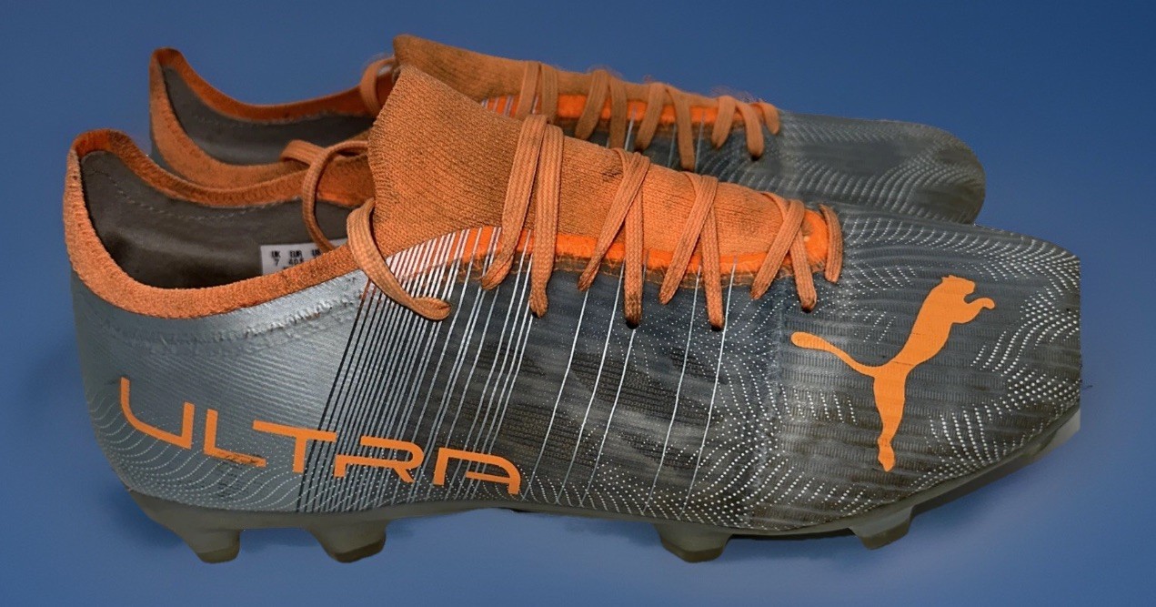 Puma Ultra Size 7 US Diamond Silver / Neon Citrus
