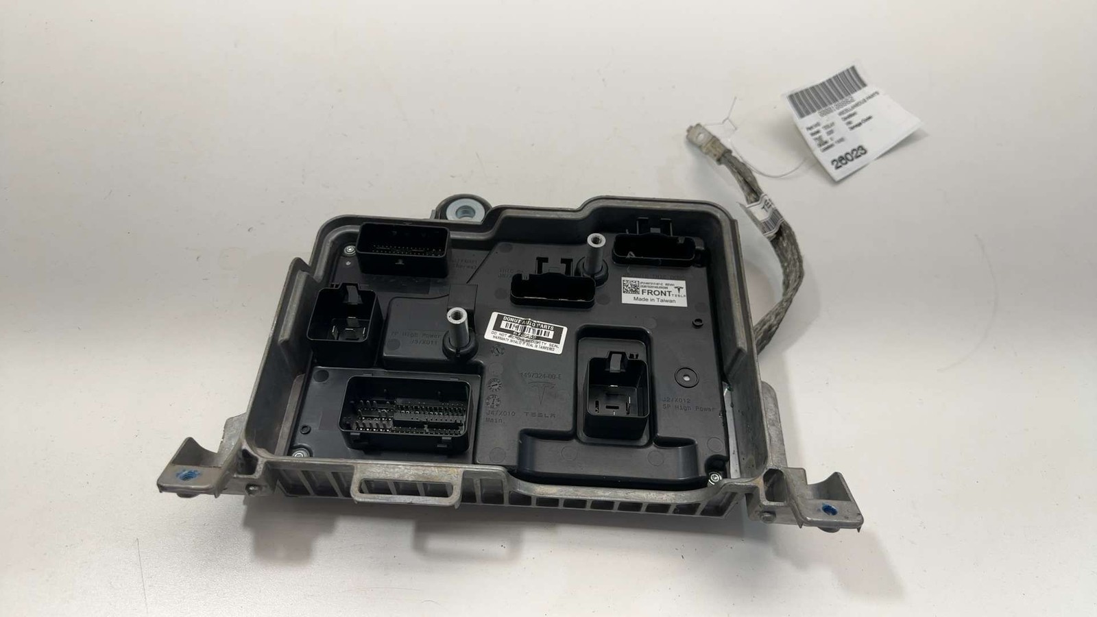 ⭕ 20-24 Tesla Model Y MY Front Vehicle Electronic Controller Module 1497317-97-C