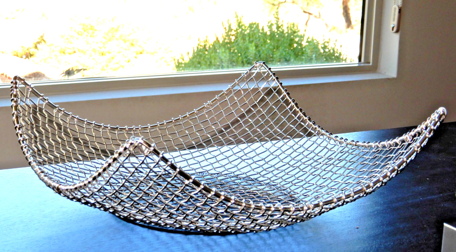 Contemporary Wire Fruit/Pretties Basket Shiny chrome finish 12" x 12" x 4" MINT
