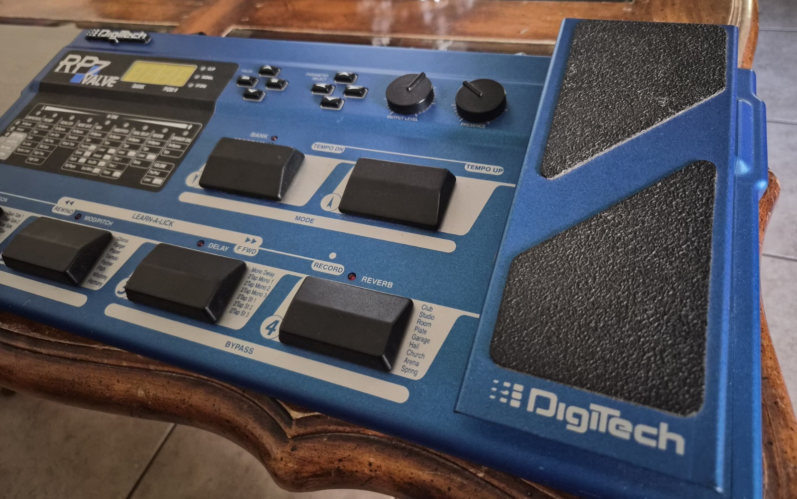 Digitech RP7 Valve Guitar Tube Multi Effects Processor - CIB