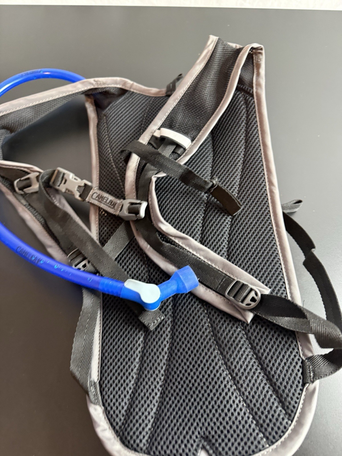 CAMELBAK Gray Classic Hydration Backpack Hiking Outdoor Camping 2.5L Bladder