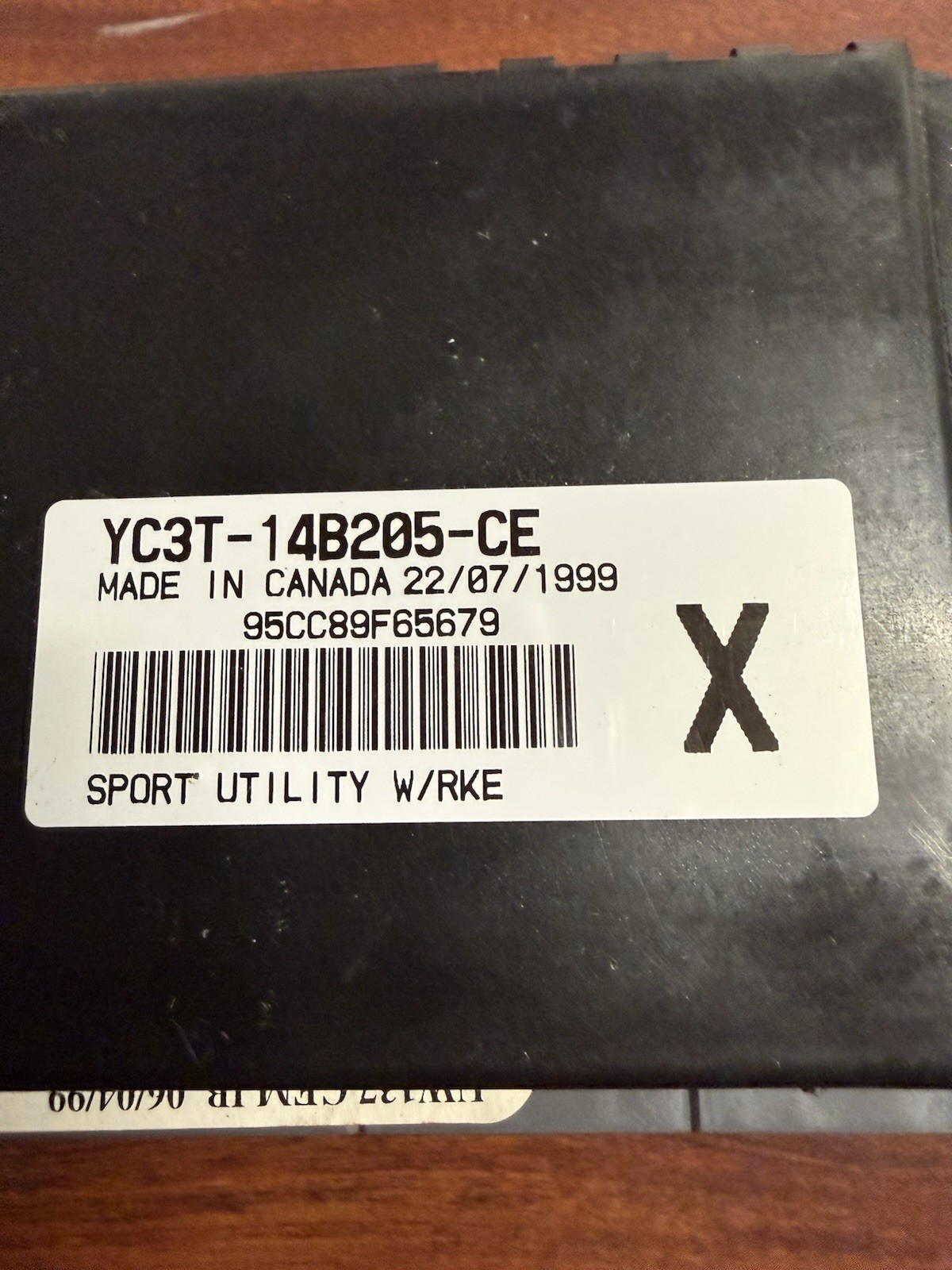 2000 FORD EXCURSION GEM MODULE ID#: YC3T-14B205-CE