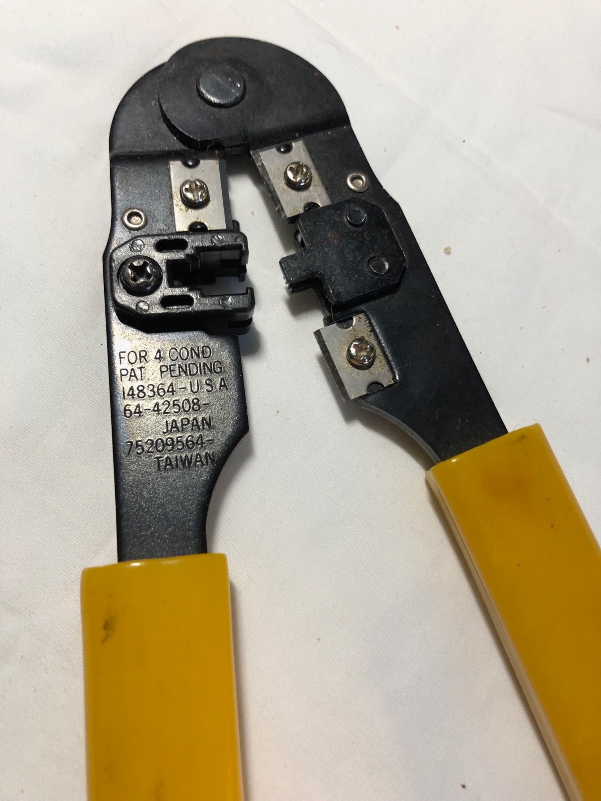 RJ11 4C Wire Strip and Crimper