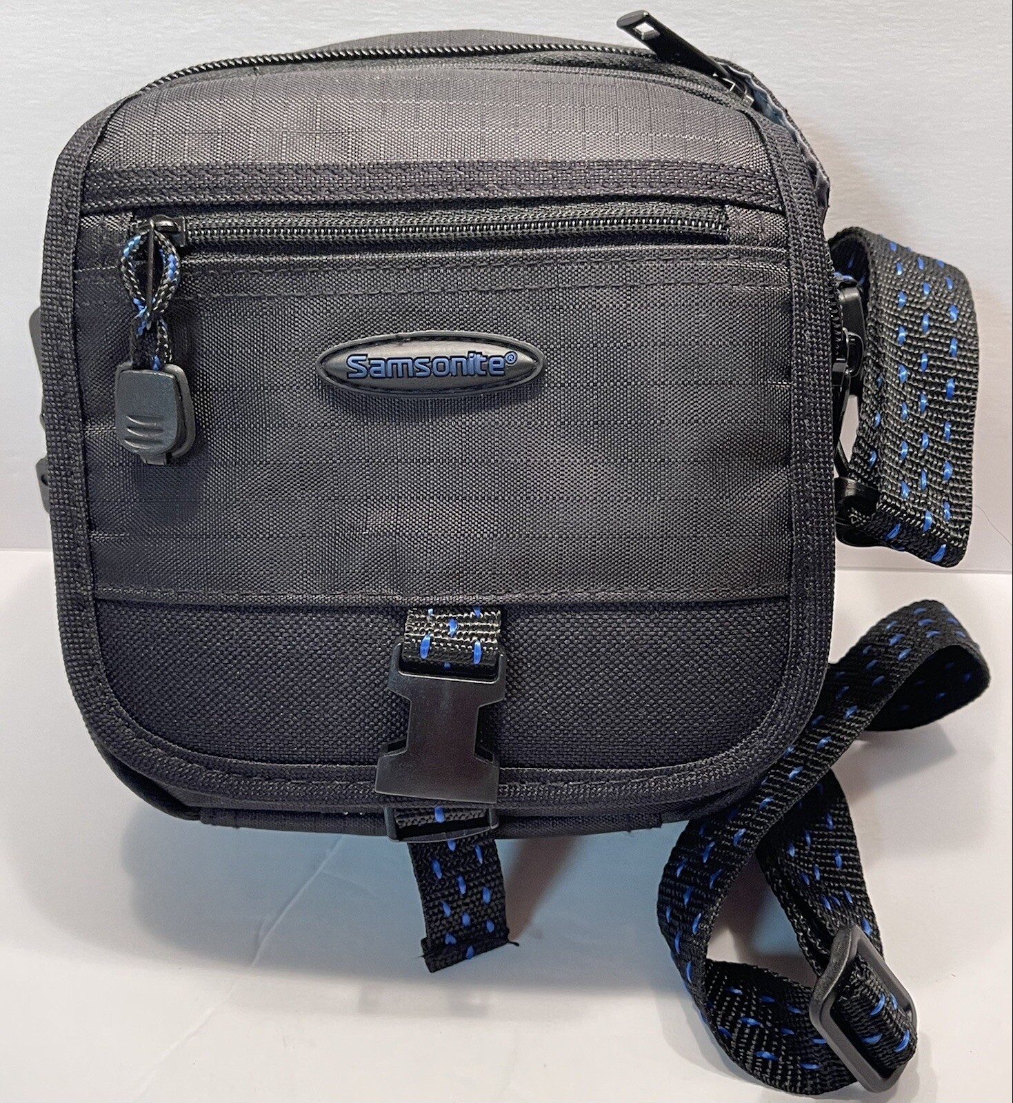 Samsonite Camera Bag Black Adjustable Shoulder Strap Preowned