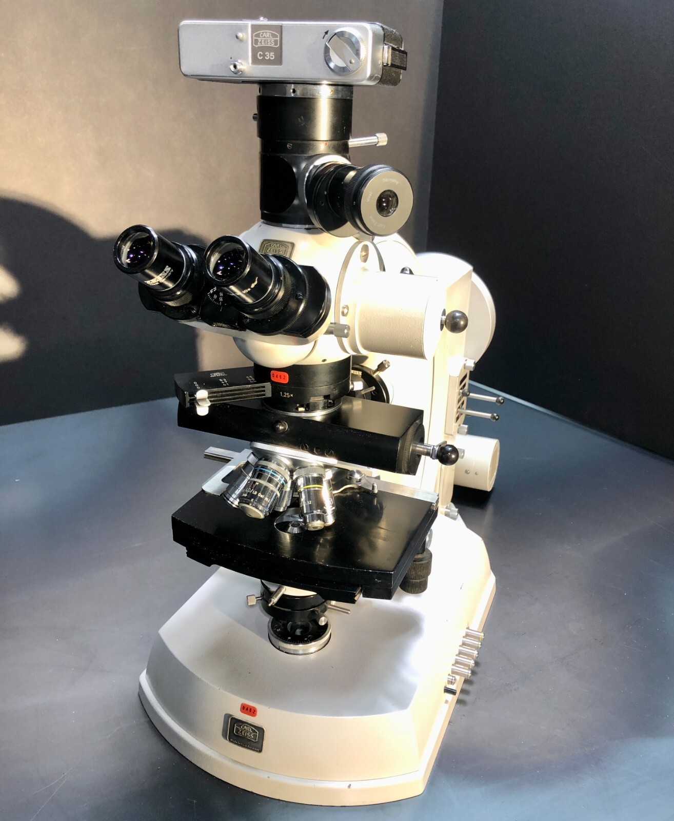 Car Carl Zeiss Upright Binocular Research Microscope W/Objectives & Eyepiece