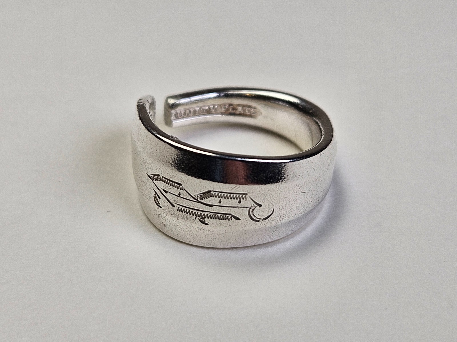 HANDCRAFTED SILVERWARE/SPOON RINGS SILVERPLATED