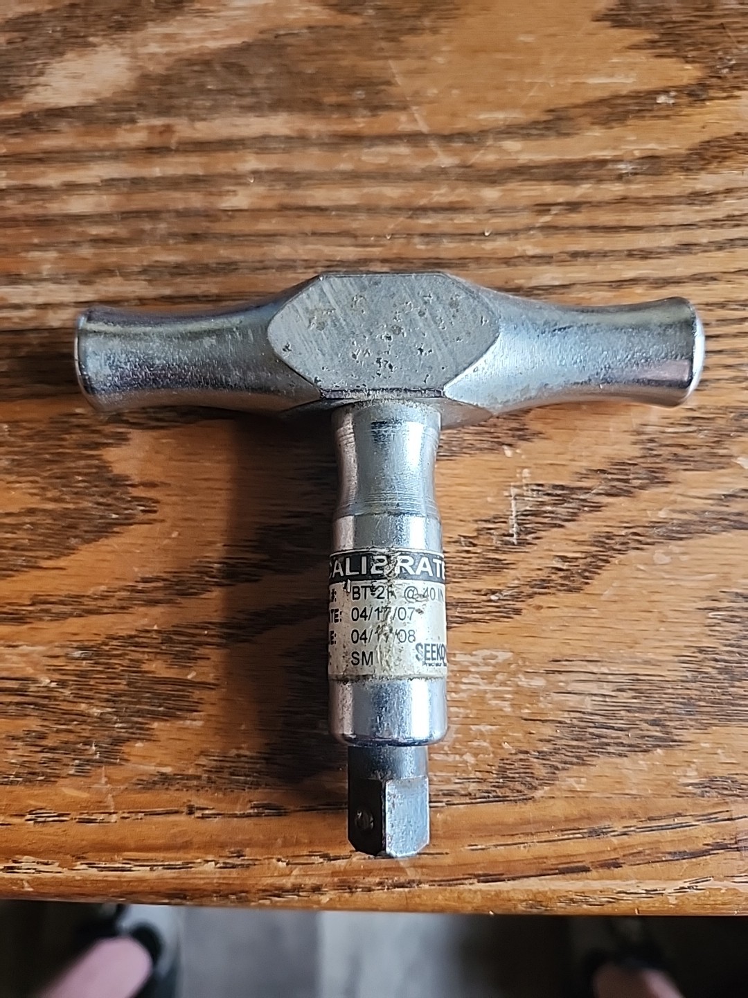 This item is a Seekonk BT-2R T-Handle preset slip-type torque wrench