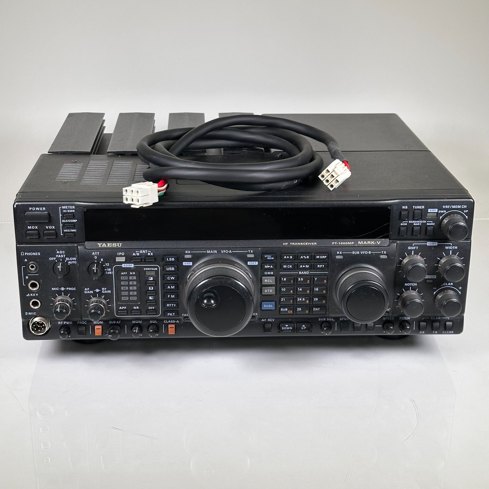 YAESU FT-1000MP MARK V HF Transceiver 230 Watts