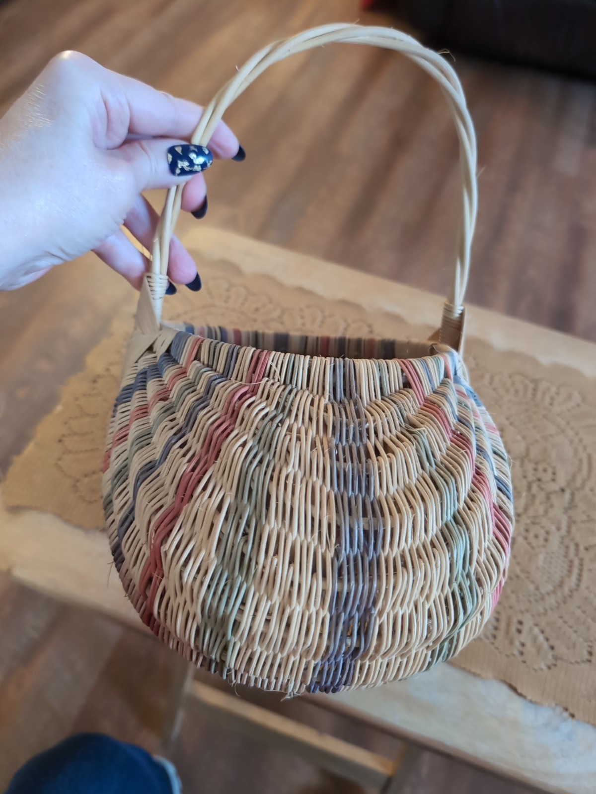 10.5" Wicker Buttocks Basket, Stripes w/ Handle