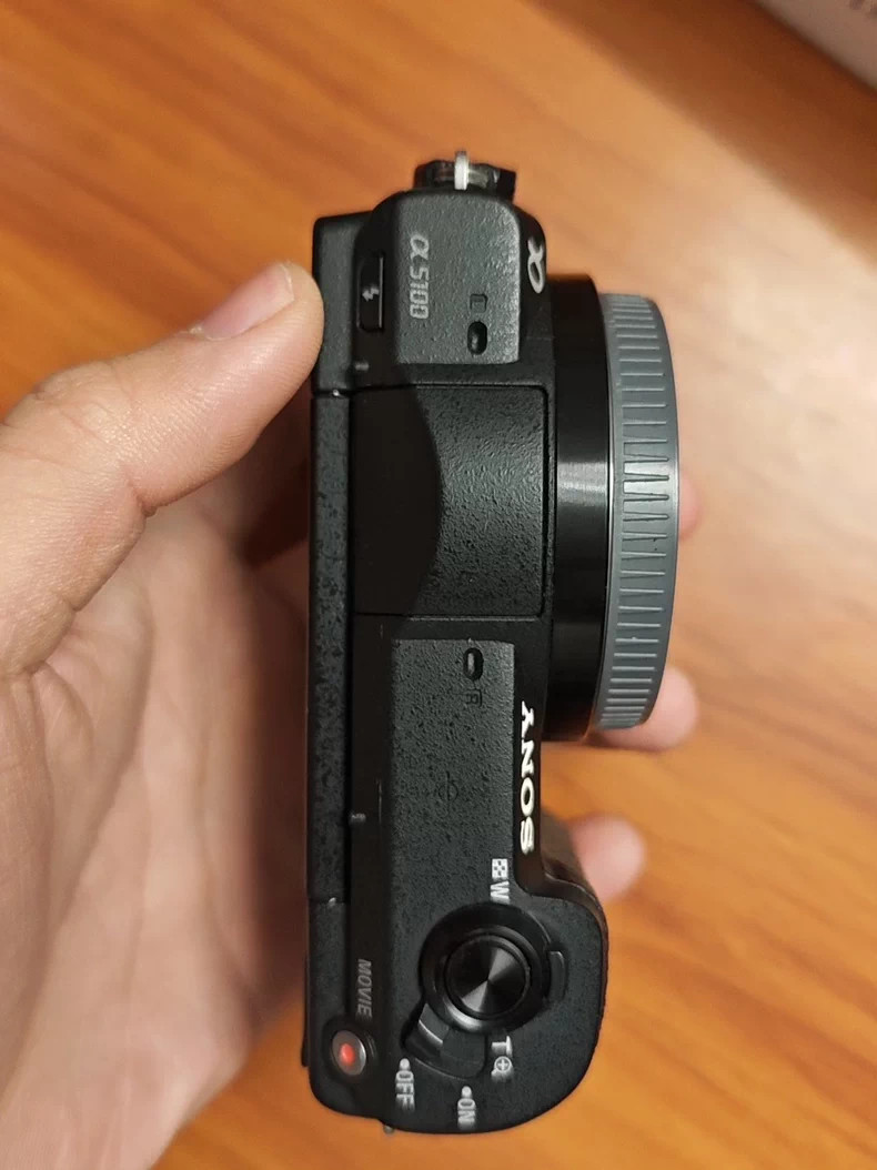 Sony Alpha A5100 24.3MP Mirrorless Digital Camera (Body Only) - 95% New