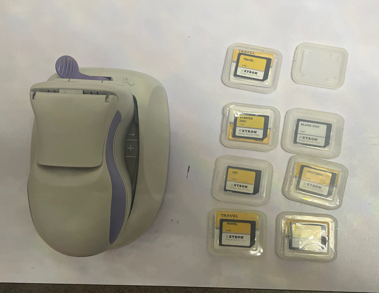 Xyron Design Runner Handheld Printer Scrapbooking Lot With 6 Discs