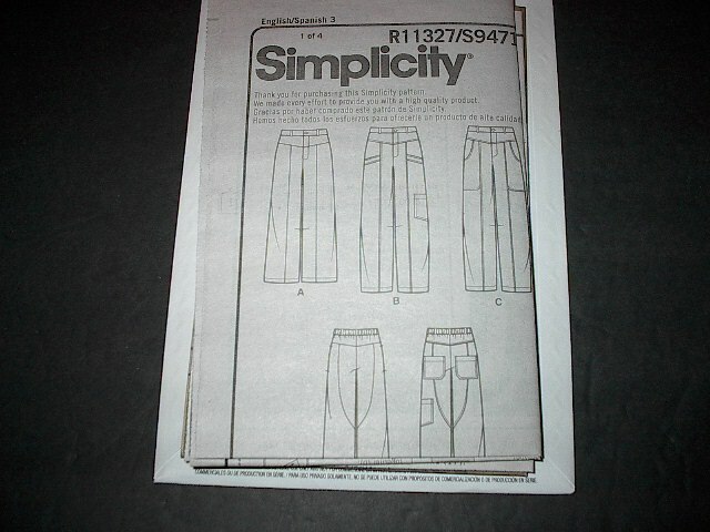 Simplicity Pattern 9471 Misses' Chic Button Closure Pants in 3 Styles 6 ~ 14 Unc