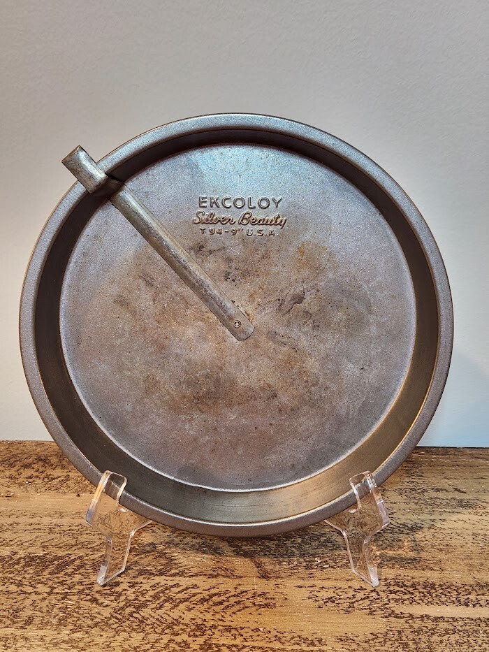 Vintage Ekcoloy Silver Beauty T-94 9" Wide Slider Cake Pan 1.25" Deep USA Made