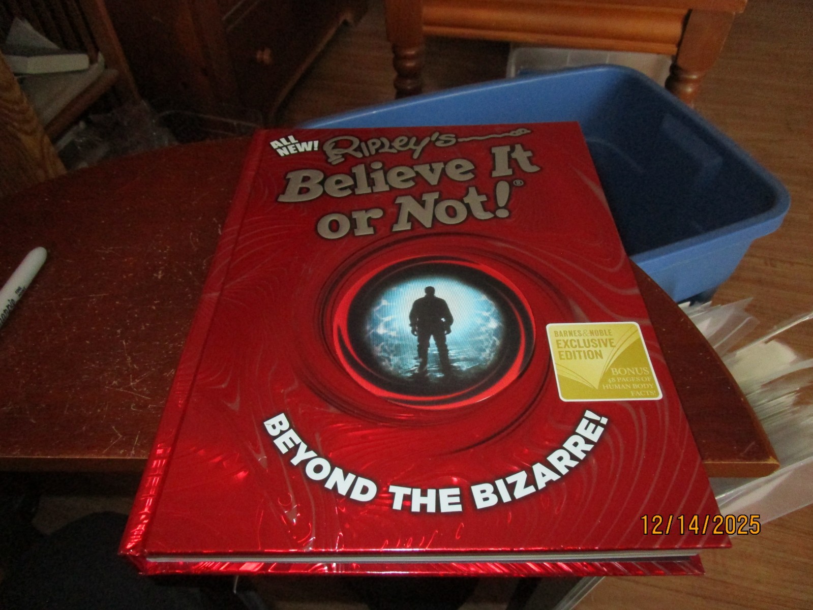 2019 Ripley's Believe It Or Not Mint hardcover Book Barnes & Noble Exclusive