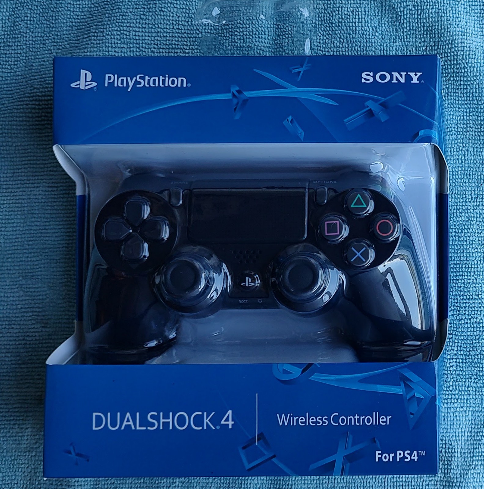 New in Box PS4 DualShock 4 Wireless Controller Black