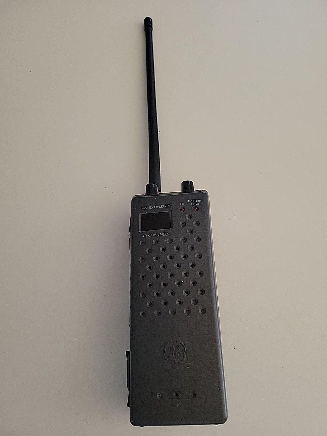 GE  GENERAL ELECTRIC  3-5980A HANDHELD 40 CHANNEL CB RADIO