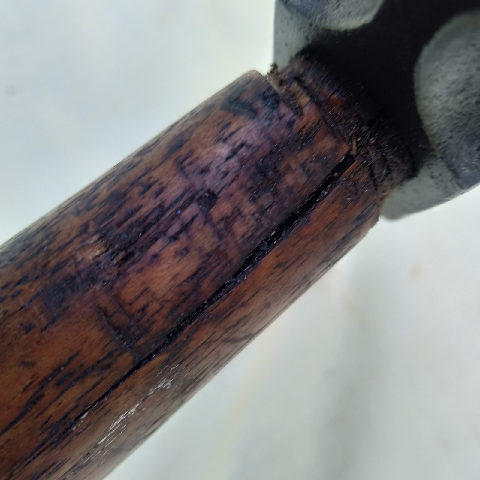 J . TYZACK SONS BUILDERS BRICK HAMMER HICKORY HANDLE OLD TOOLS ENGLAND 🔵