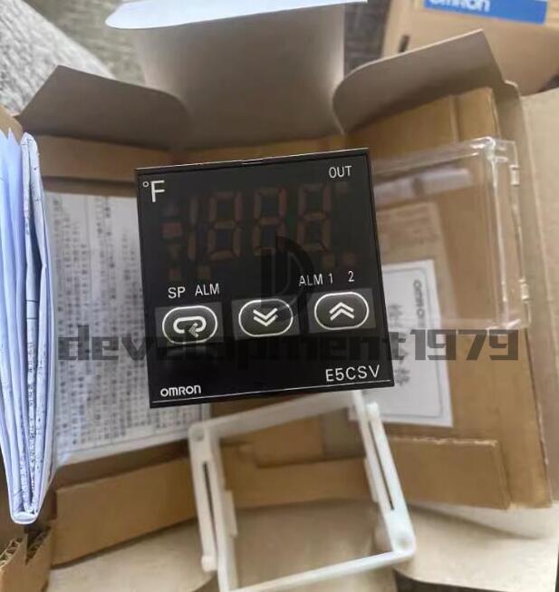 One Omron E5CSV-RT Temperature controller new