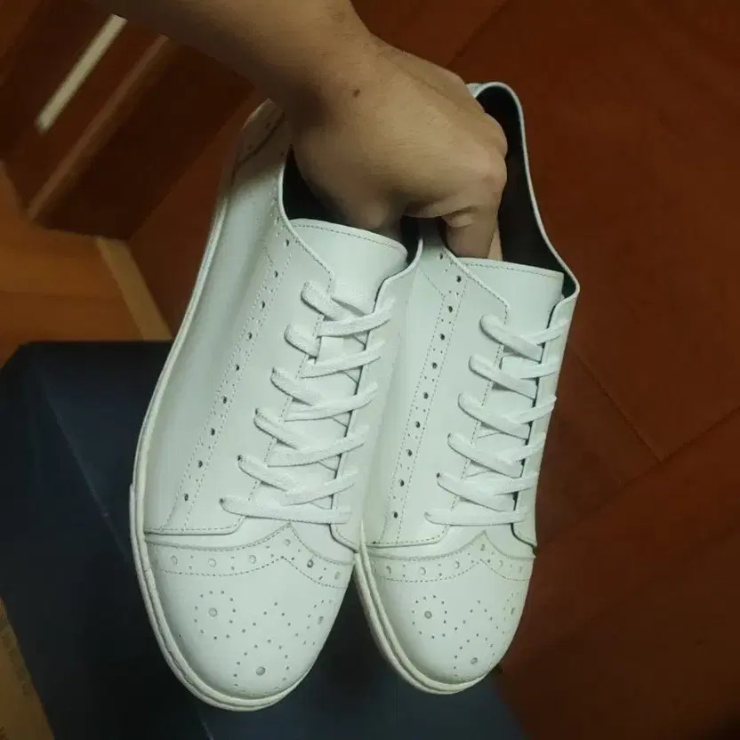 Heritage Korean 280mm Leather Sneakers - Brand New