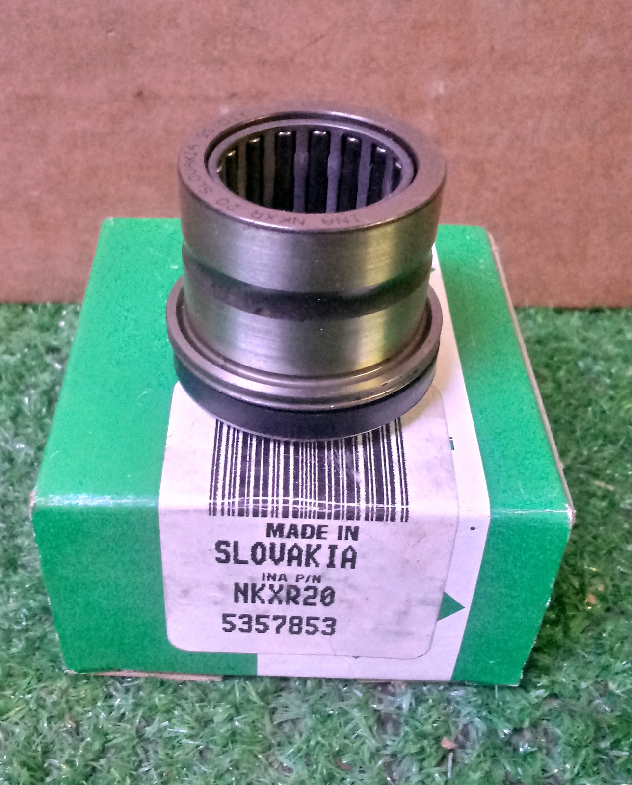 1 NEW INA NKXR20 NEEDLE BEARING NIB ***MAKE OFFER***
