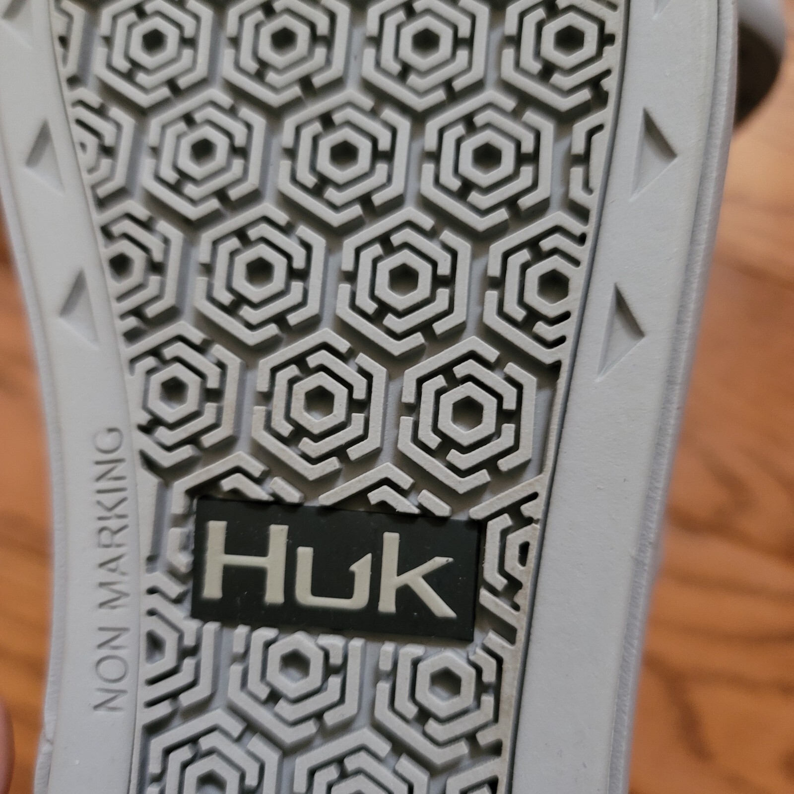 HUK Mens Performance Fishing Boots Size 8 Rogue Wave Camouflage