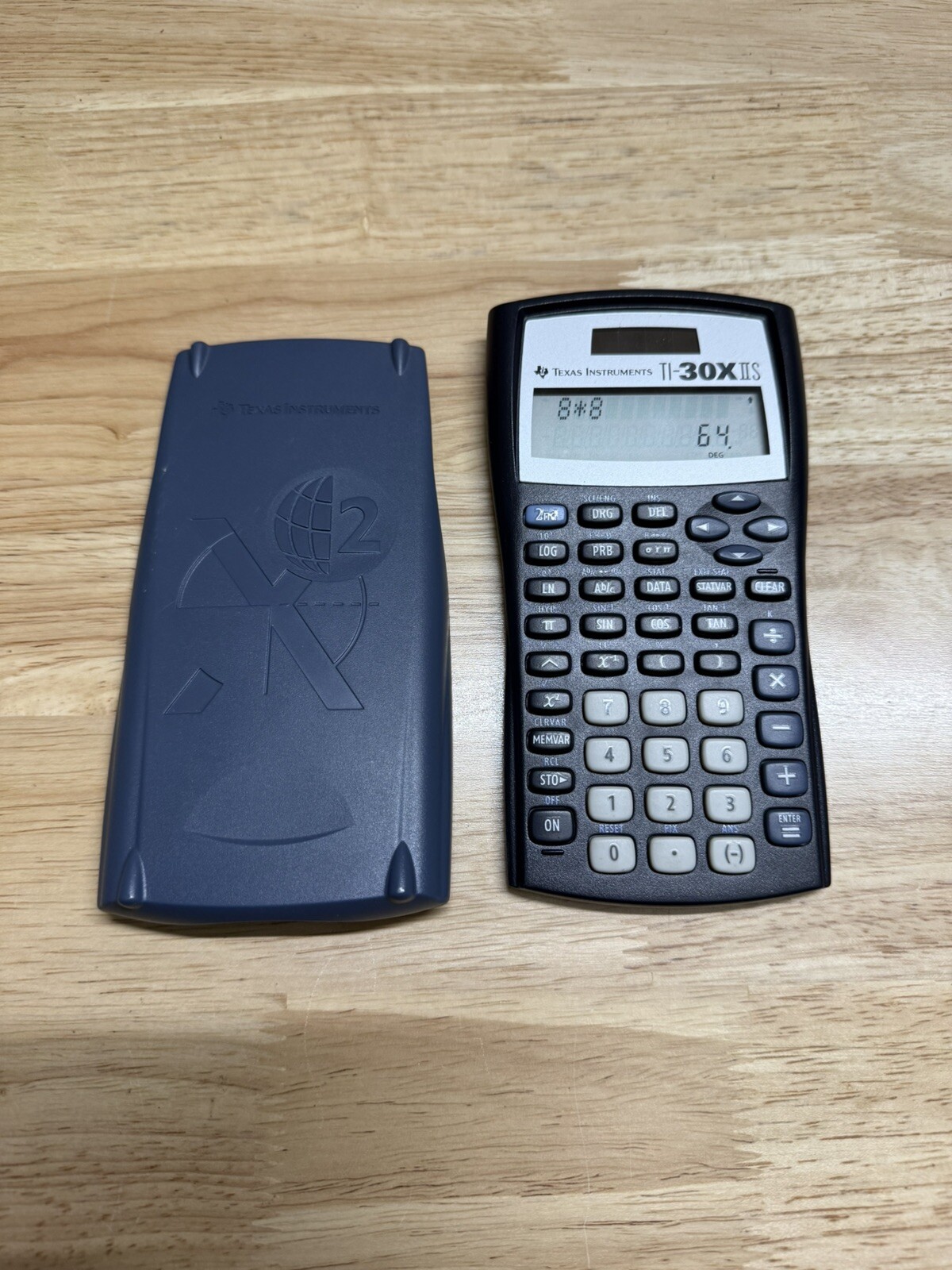 Texas Instruments TI-30X IIS Scientific Calculator Solar w/ Cover - TESTED!