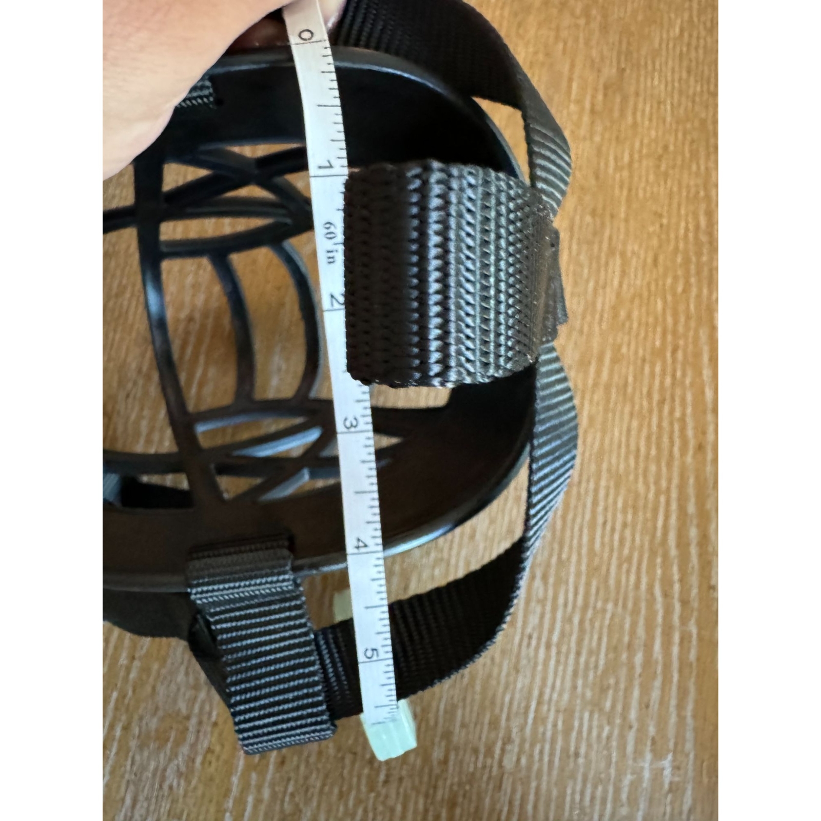 New Large Dog Muzzle 5.5 x 4 Whirlpup black adjustable size 5