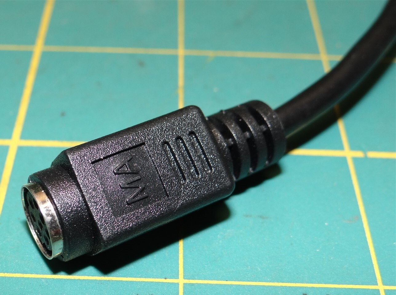 InFocus Projector Adapter PS/2 Mouse GREENDP6150 301104C