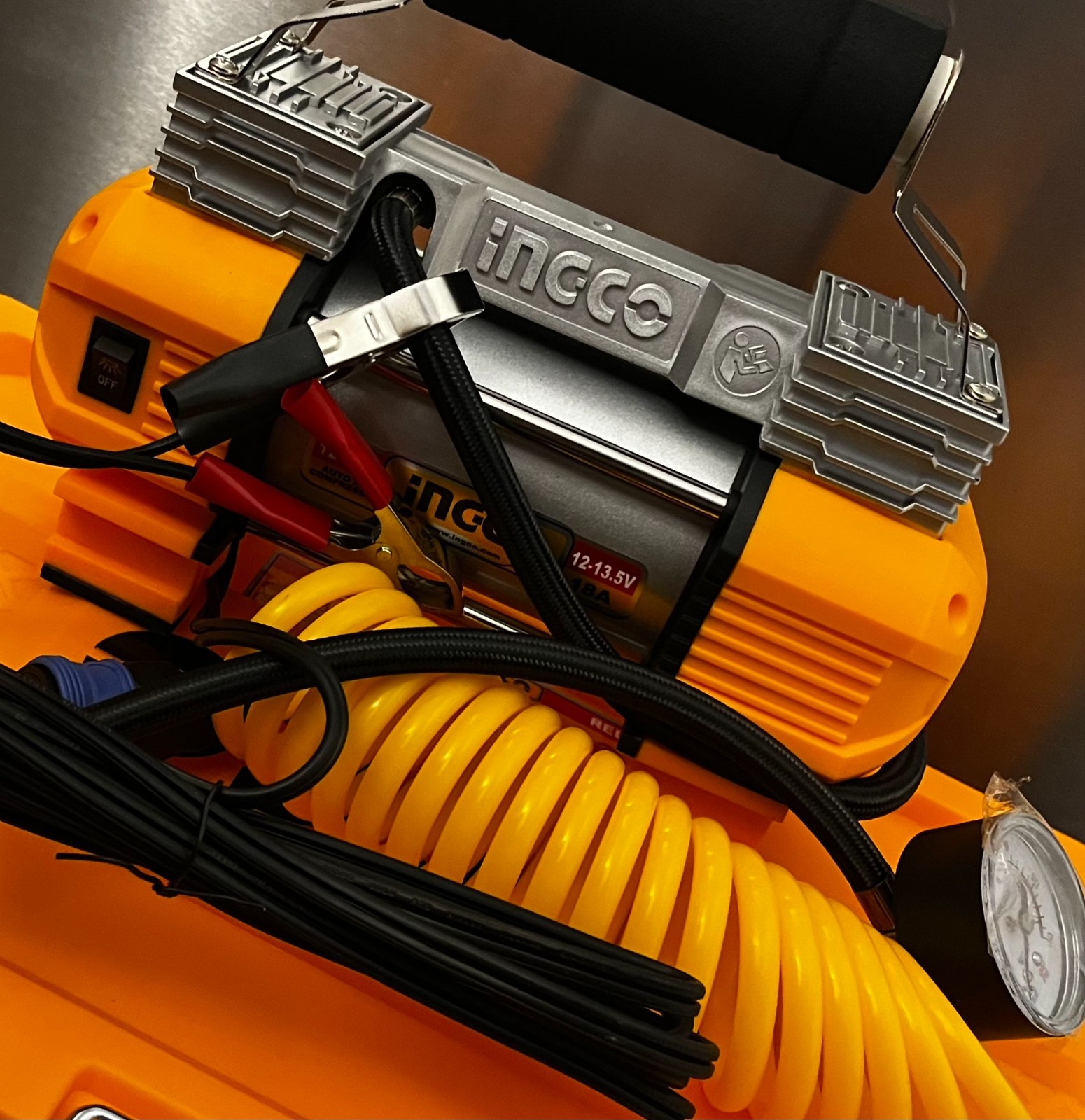 INGCO Auto Air Compressor 120PSI Max Air Flow 45L /min