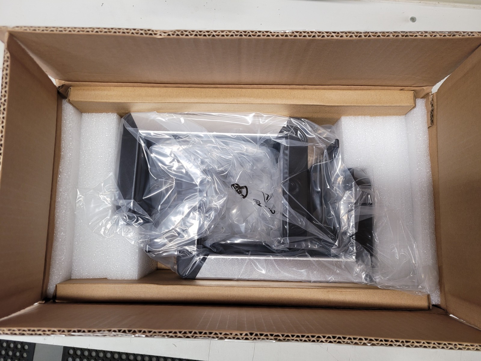 NEW CPU200 Humanscale CPU Holder Silver/Black Under-Desk Mount (2 Pack) 1000BL01