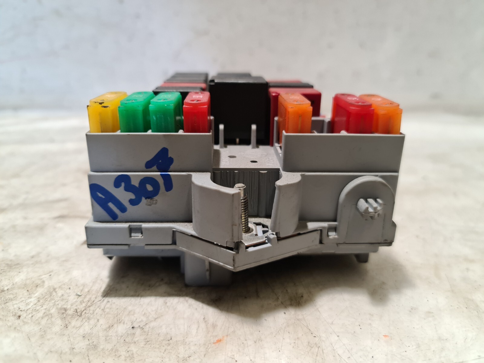 Fiat Bravo Under Bonnet Relay Fuse Box 1.4 T-Jet Petrol 2008 MK2 OEM 51790930