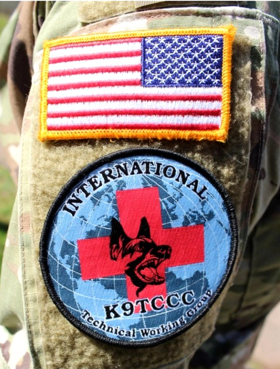 CANINE TACTICAL COMBAT CASUALTY CARE In Dog We Trust vêlkrö 2-PC: FLAG + K9 TCCC