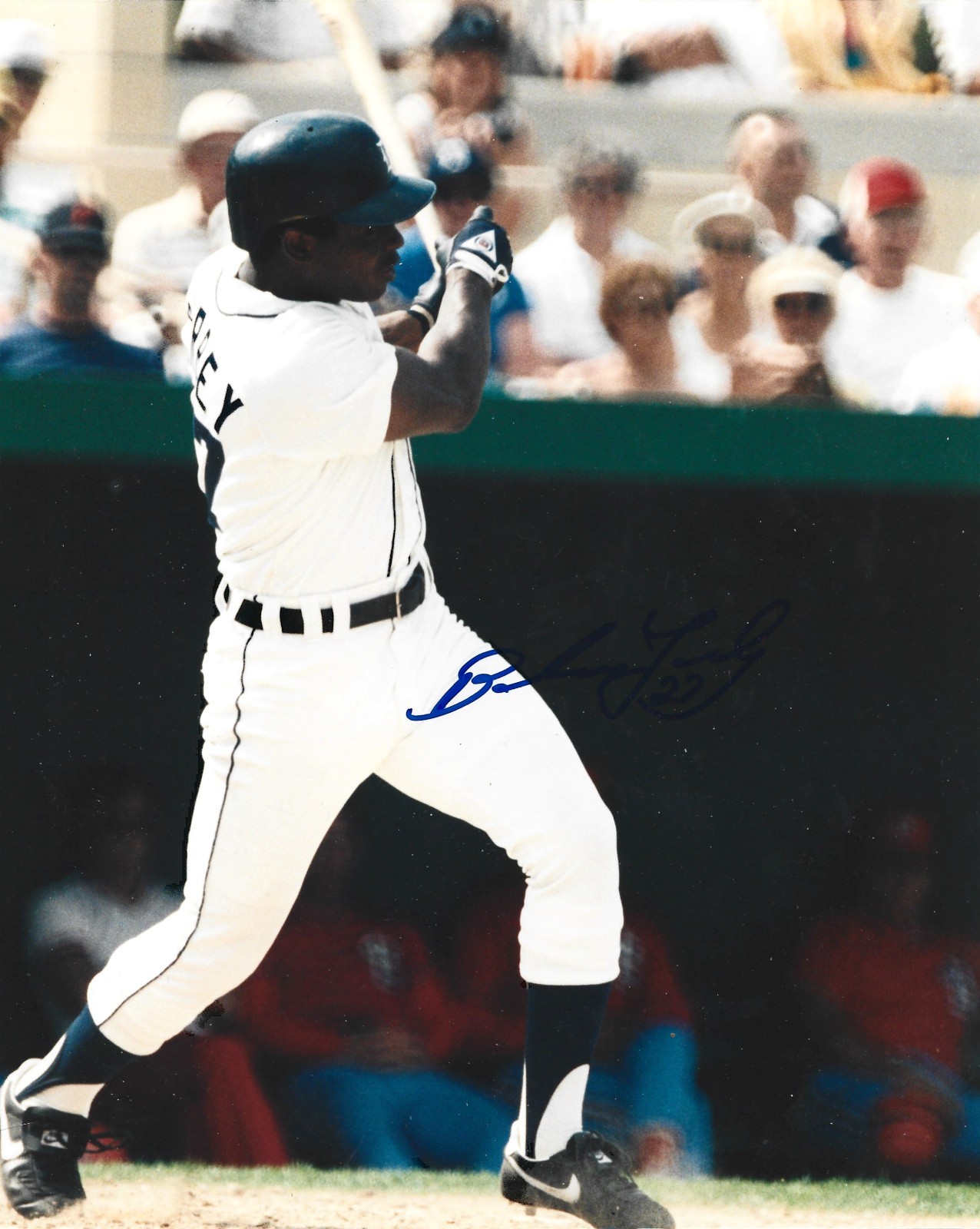 Autographed BarbaroGarbey  photo