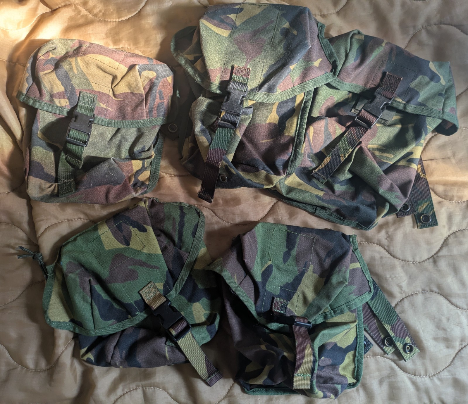 Dutch DPM MOLLE Pouch Lot of 5. 2 Medium GPs 3 Large GPs