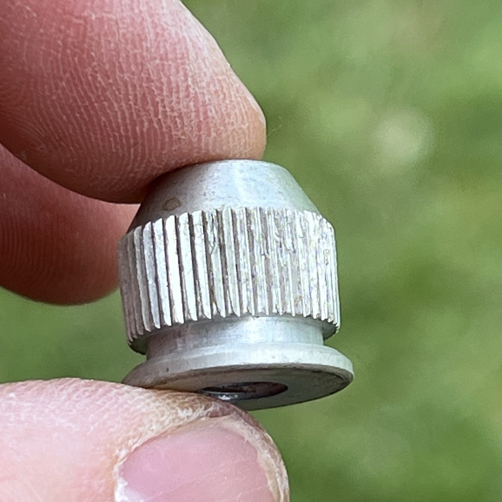 Coleman 275 & 275A Lantern Ventilator Top Nut 275-120 Excellent OEM part