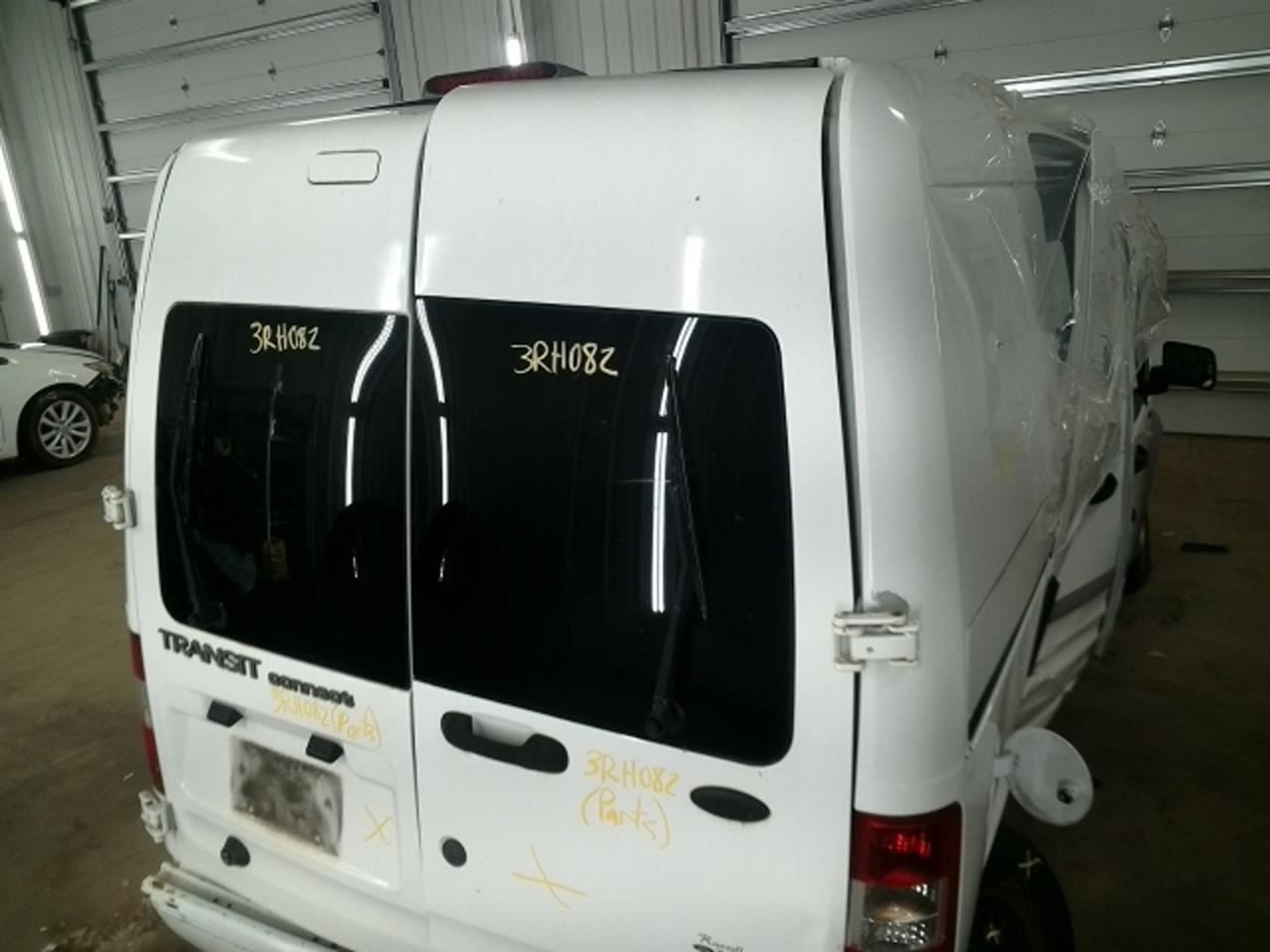 TRANSCNCT 2012 Fuse Box Cabin 104910174