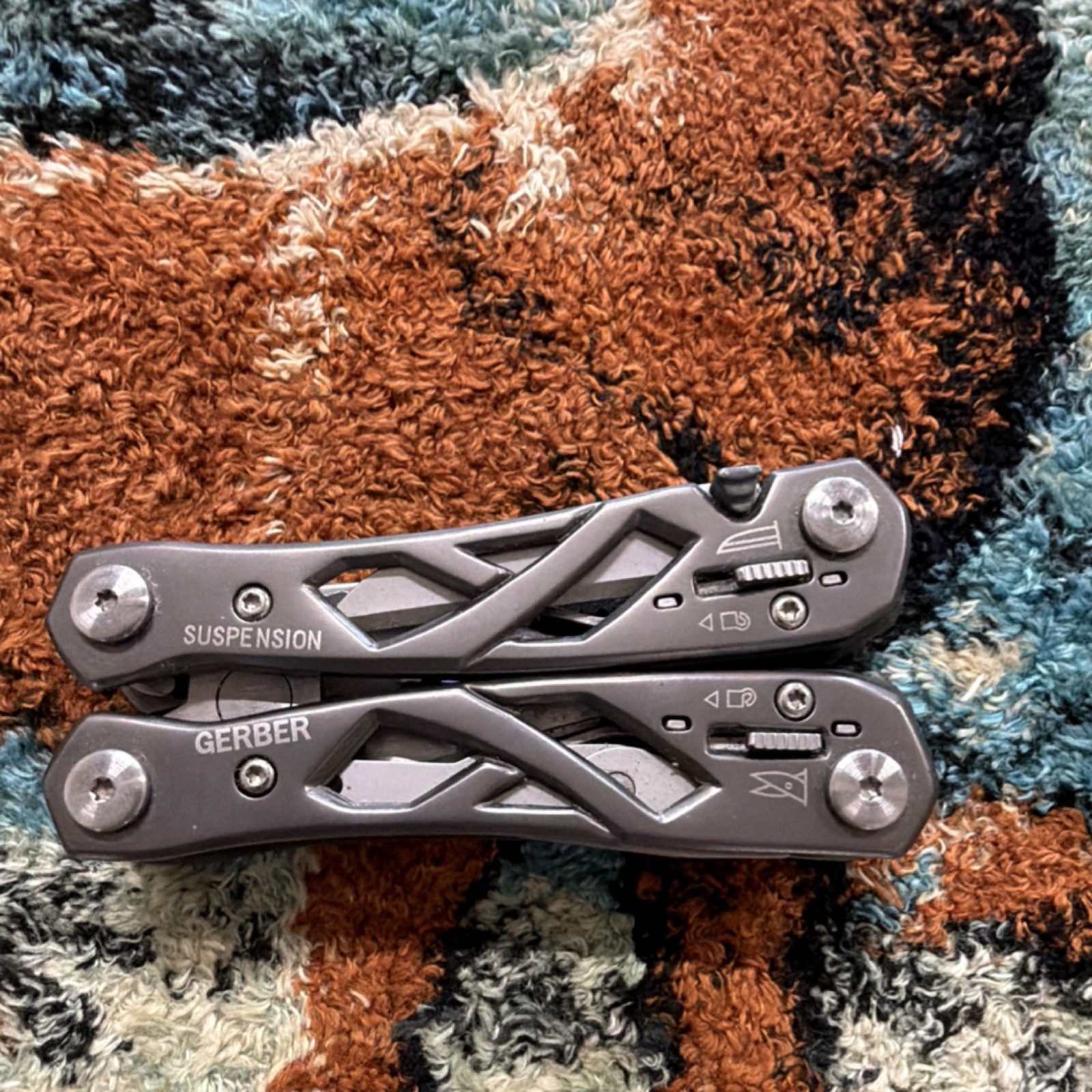Gerber Suspension Multi-Tool Metal Blade & Handle Durable Design 1 Piece