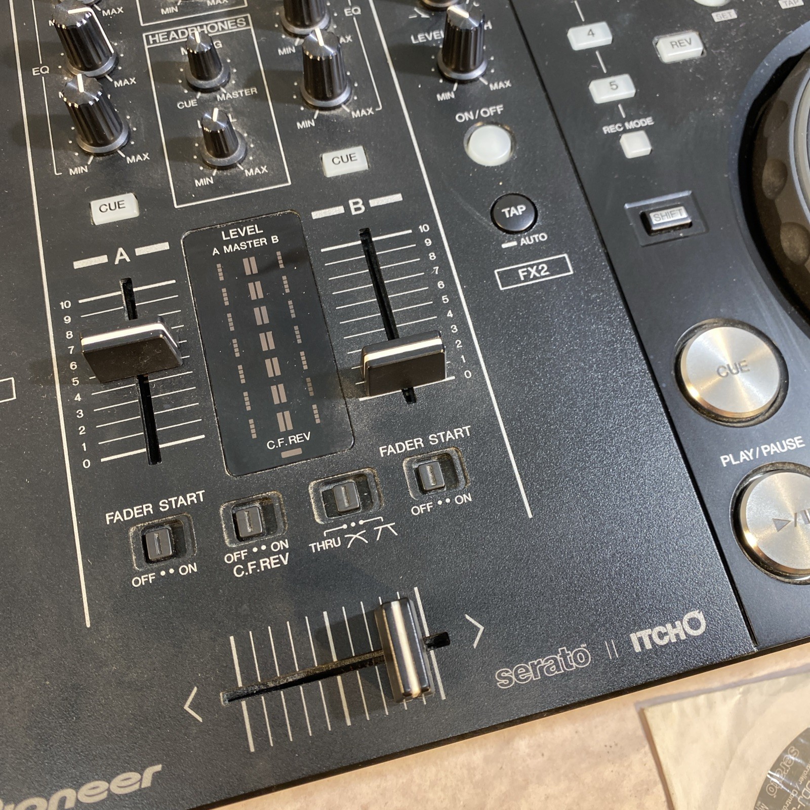 Pioneer DDJ-S1 DJ Controller - Used - Original Box