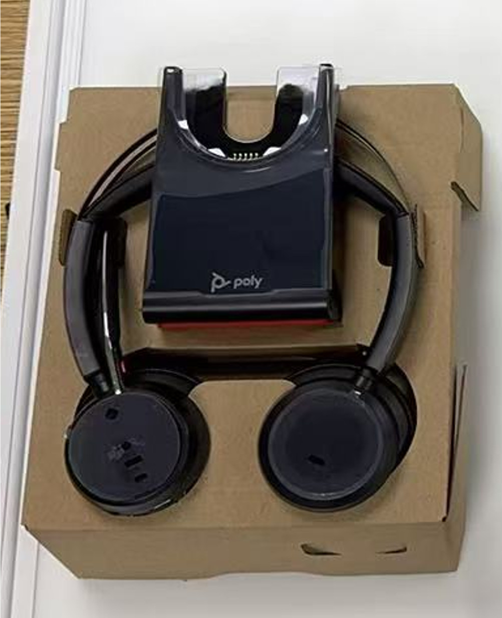 Poly Voyager Focus 2 UC Stereo Headset with Charging Stand