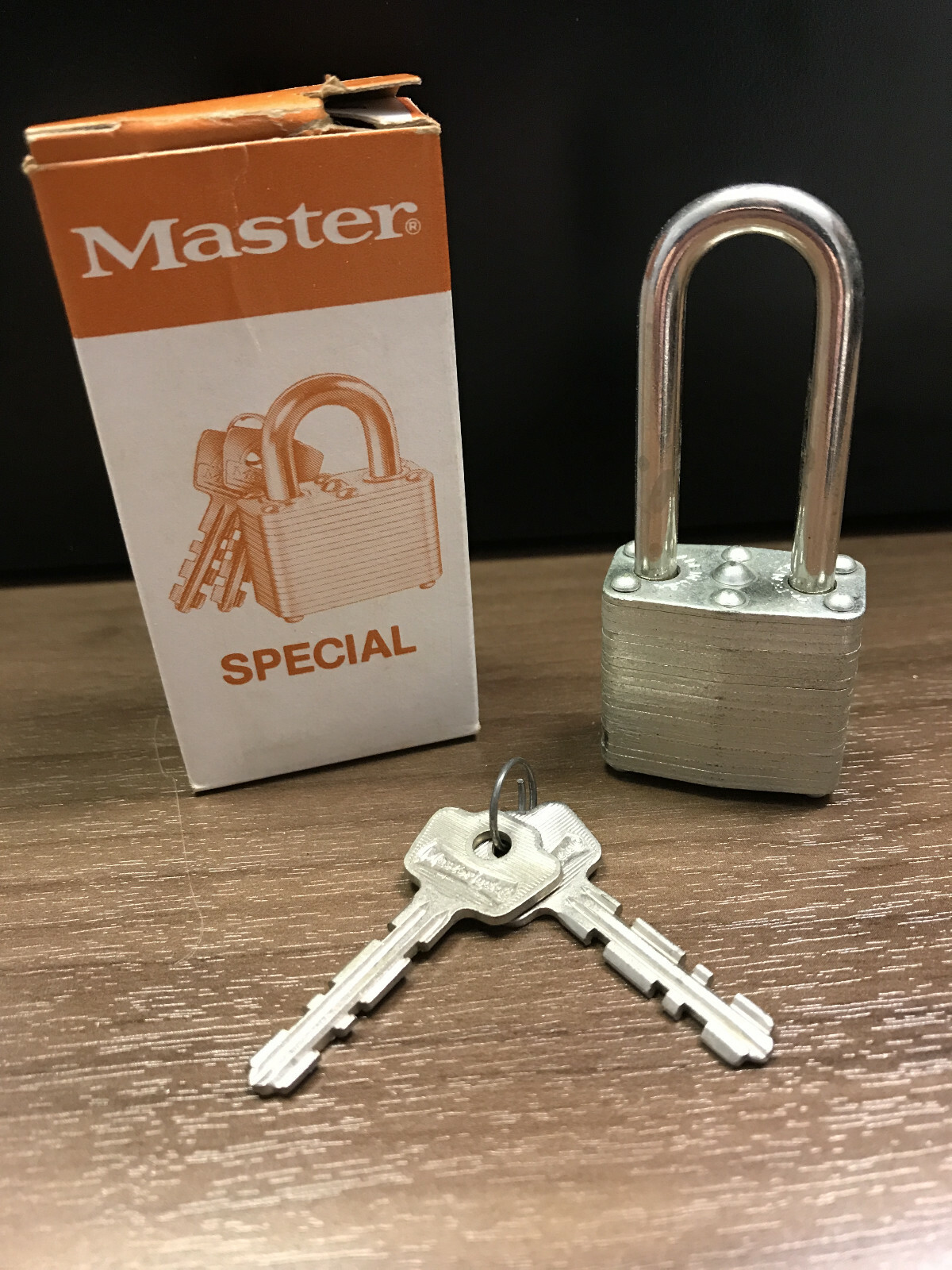 Master Lock 105LF KD Laminated Steel Padlock...NOS