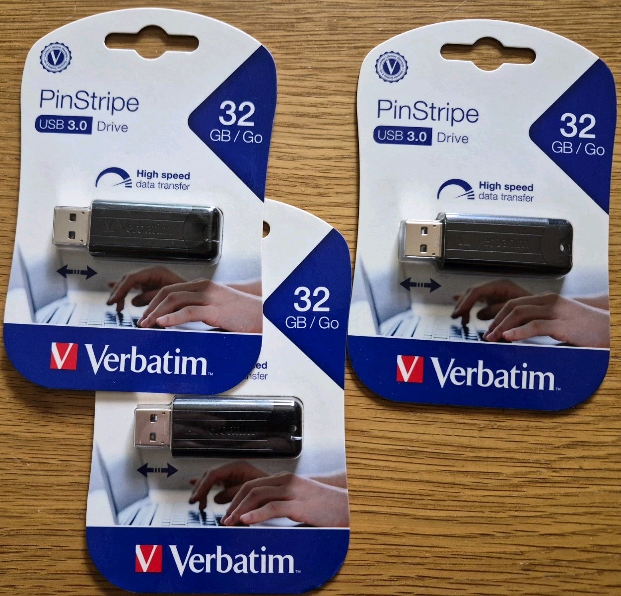 Verbatim PinStripe 32GB USB 3.0 Drive Lot of 3 - NEW - FREE SHIP -Located in USA