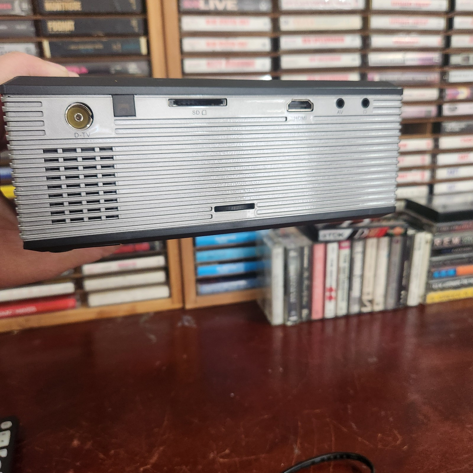 Projector / Crenova Xpe470/ Cables And Remote Tested!