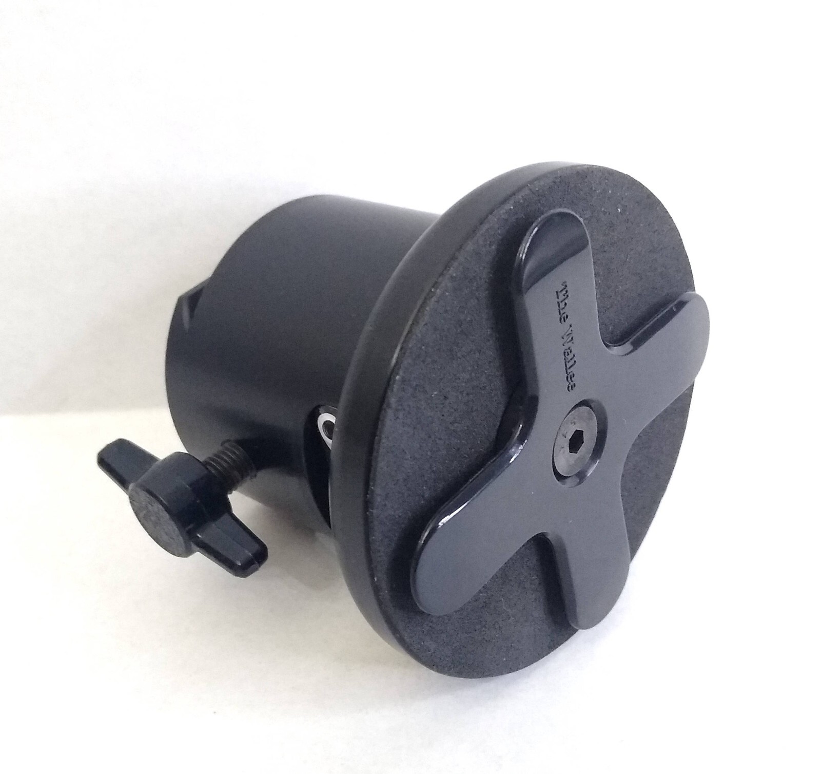 Tether Tools Wallee Connect Bracket Black w/ Box Manual