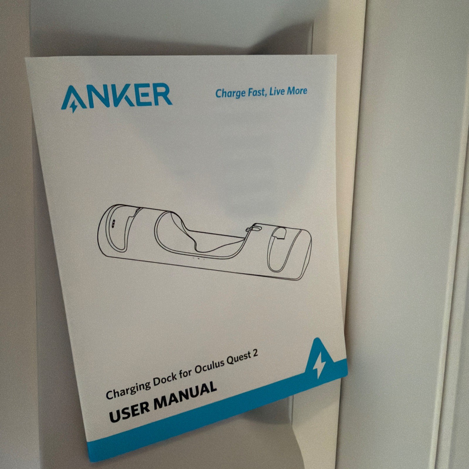Anker Charging Dock for Quest 2 - White