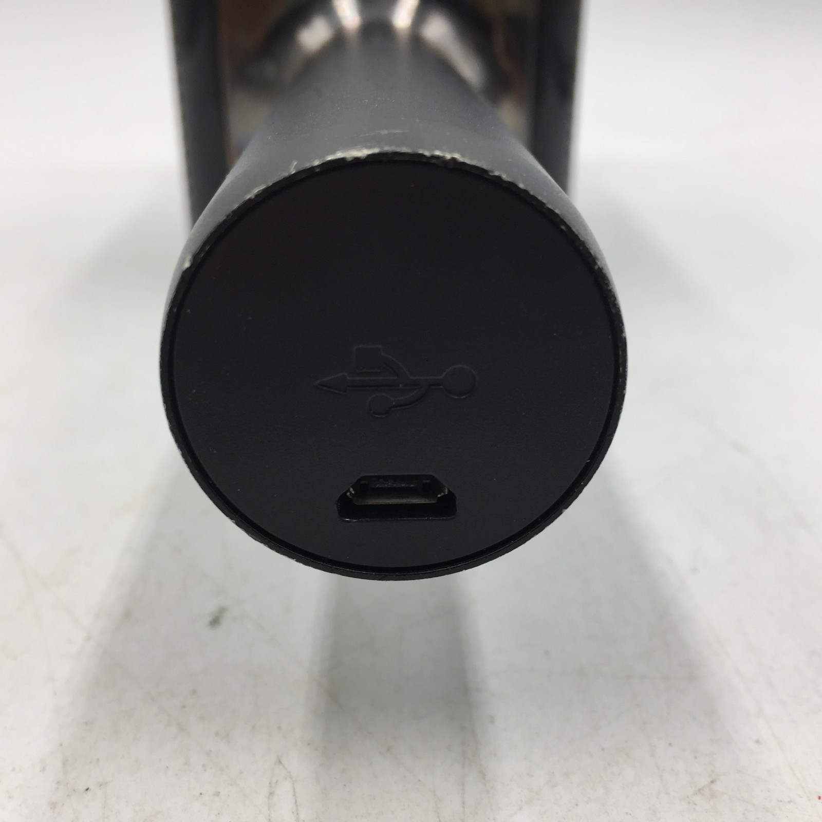 Pop Solo LED Karaoke BLACK Microphone ONLY No Cables