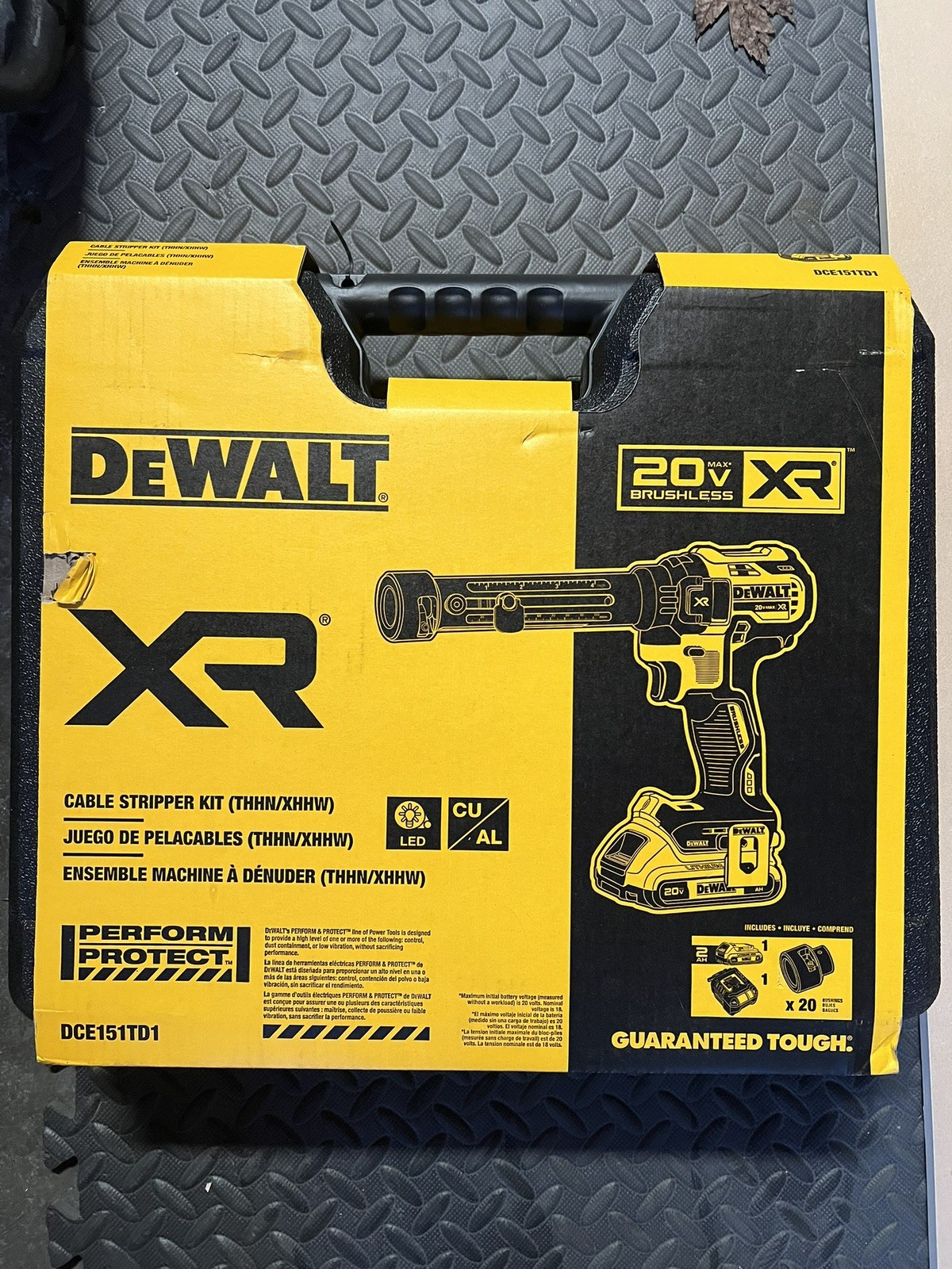 NEW DeWALT DCE151TD1 20V Adjustable Depth Gauge Cordless Cable Stripper Kit