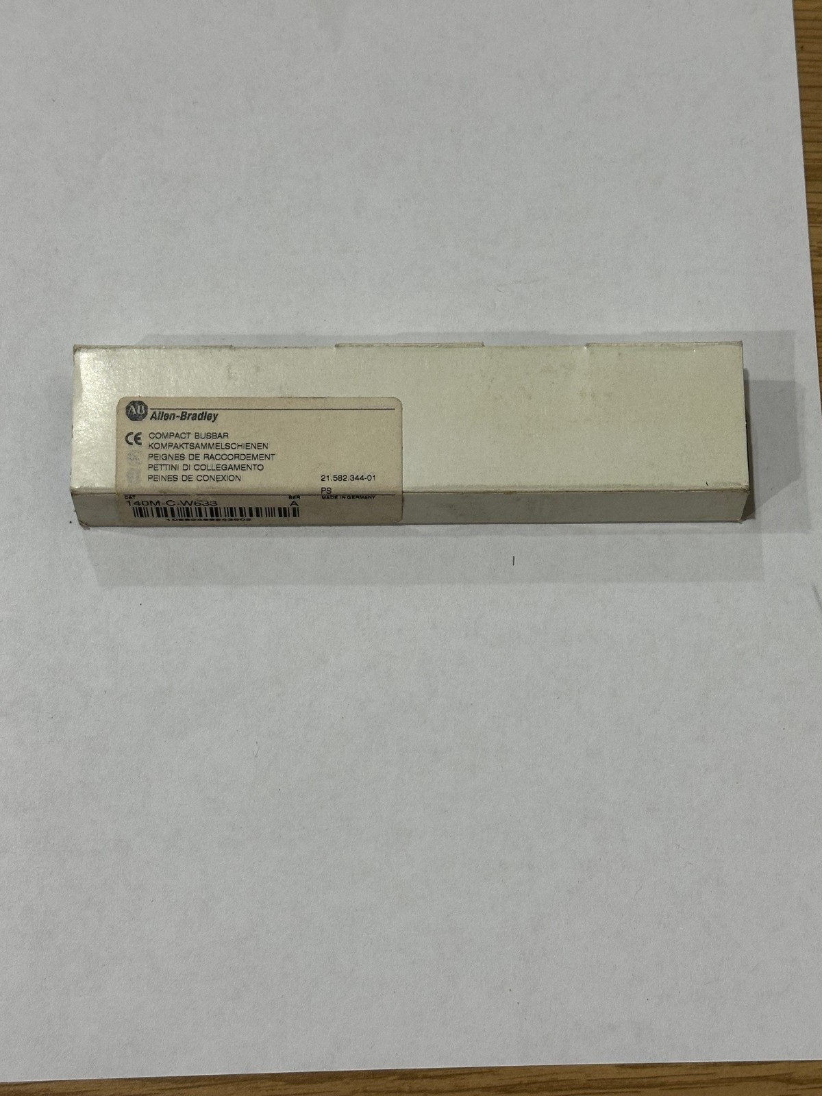 ALLEN BRADLEY  140M-C-W633 COMPACT BUSBAR  *NEW IN BOX*