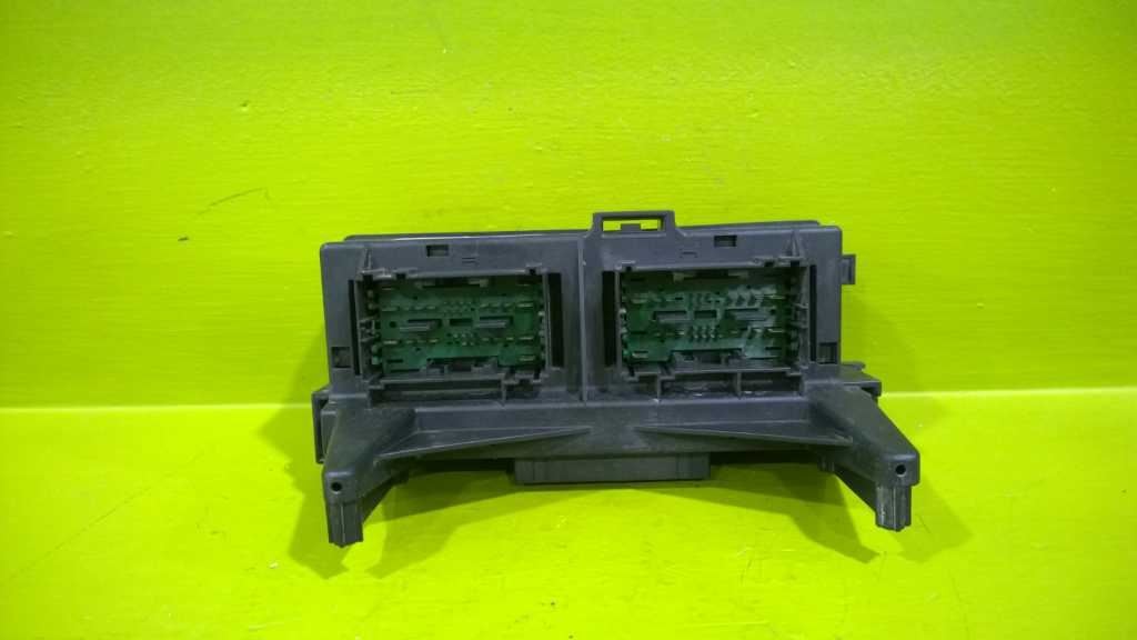 07 08 09 DURANGO ENGINE FUSE RELAY BOX OEM 3253-38