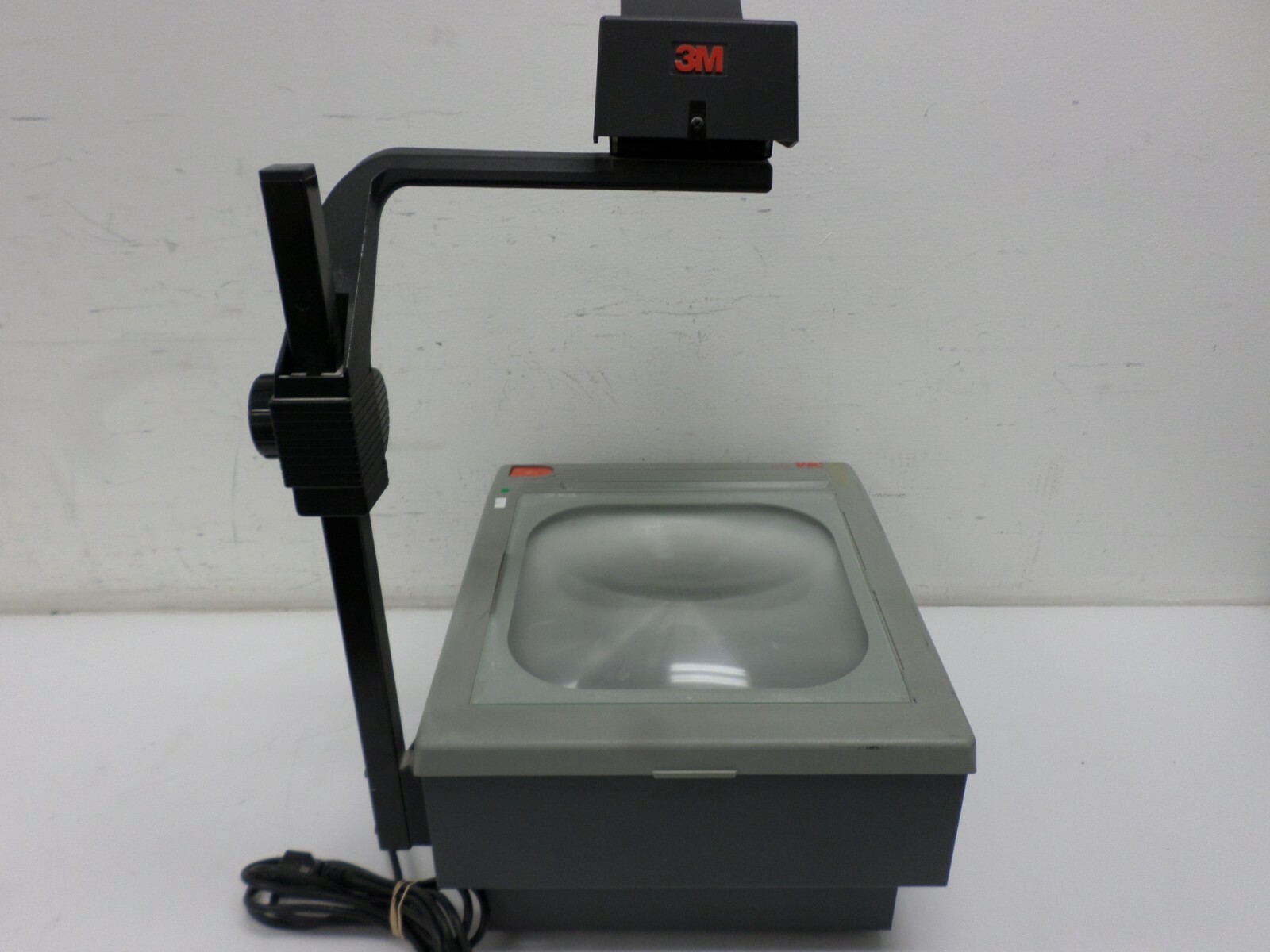 3M 9050 Overhead Projector Model 9000AJA (Bad Bulb)
